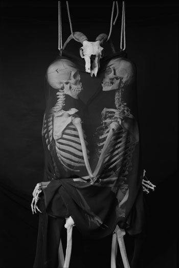 Danse macabre et autoportrait : 1992